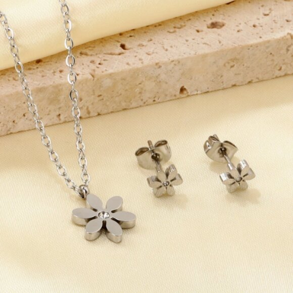🍏50% OFF/3+...Dainty Daisy Flower Earrings/Necklace Set (Silver) - Picture 5 of 9